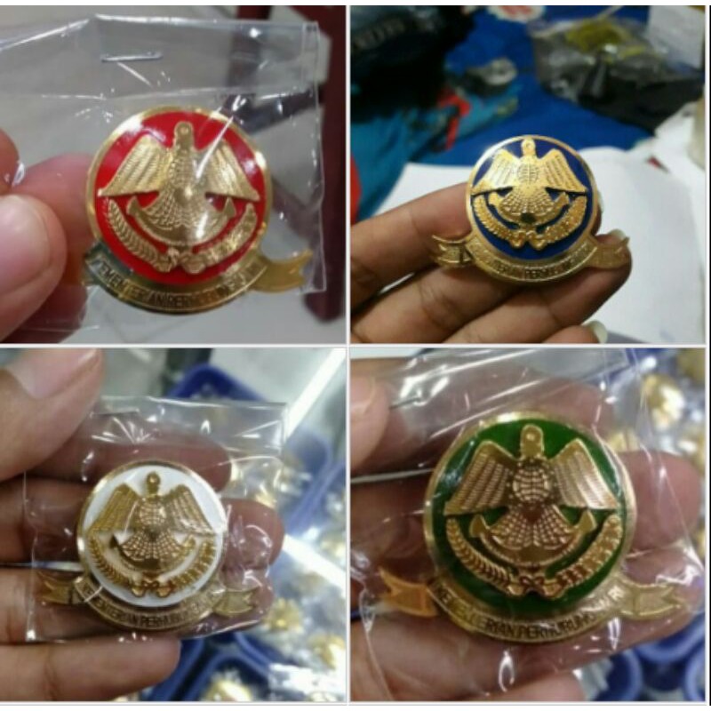 Jual Pin/lencana PERHUBUNGAN Dasar Merah/hijau/biru/putih (magnet ...