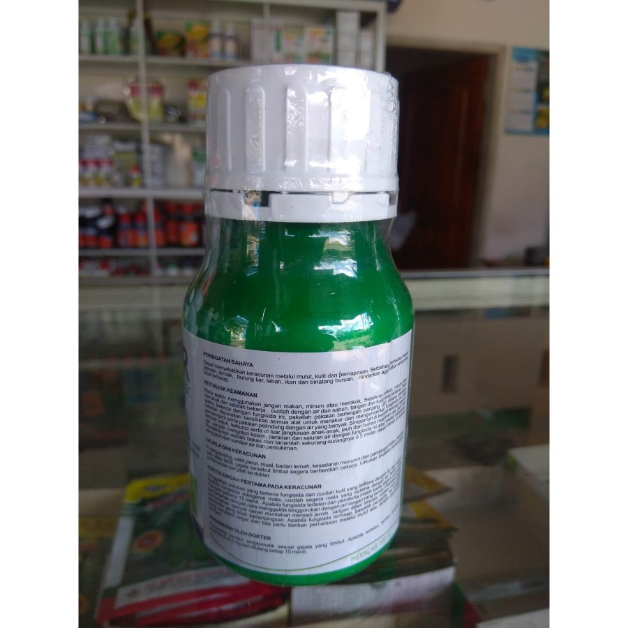 Fungisida Hexacar 100 ml mengatasi penyakit jamur dan Antraknosa