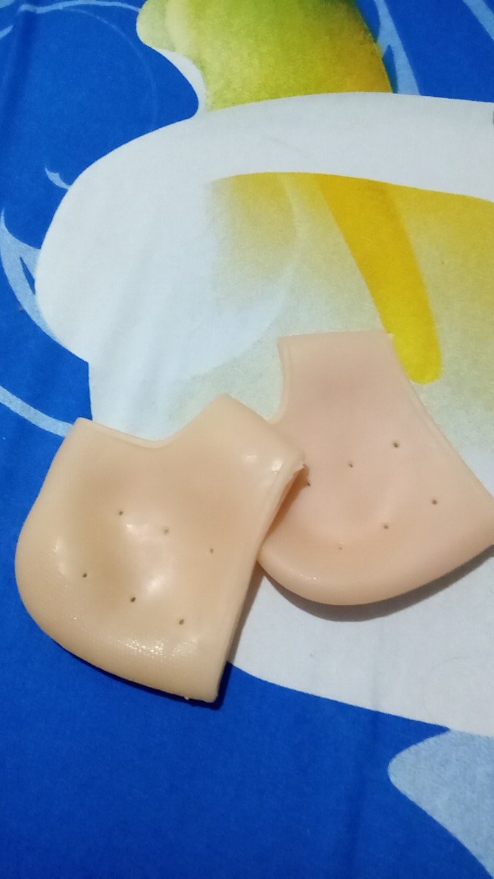 Jmall  Pelindung Tumit Kaki Silikon Gel Tumit Supaya Tidak Kasar / Pecah2
