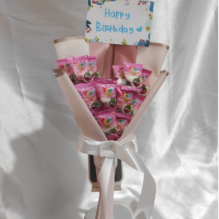 Mini Buket Bouquet Kado Hadiah Ulang Tahun Wisuda Sidang Kelulusan Snack Murah Banget Permen Yupi Candy