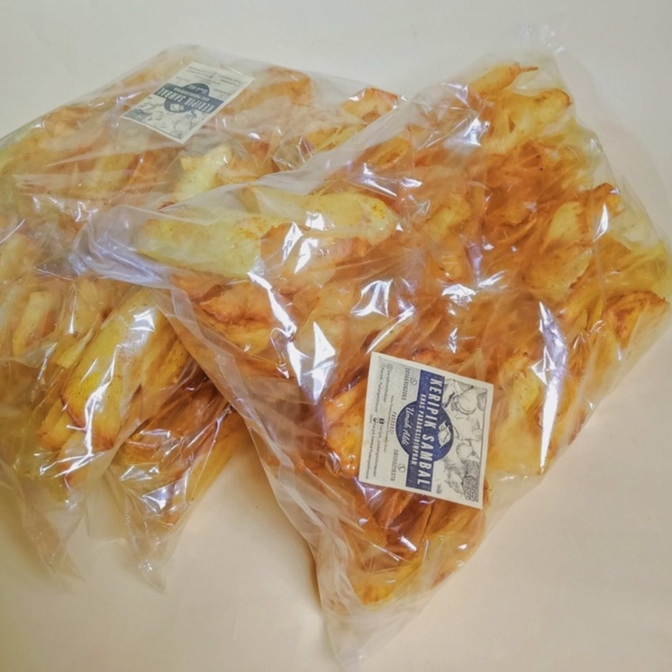 

Keripik Sambal Bumbu Kuning Sidempuan/Padangsidimpuan Ukuran Pack/Pak Isi 24 Pcs Ukuran Kecil