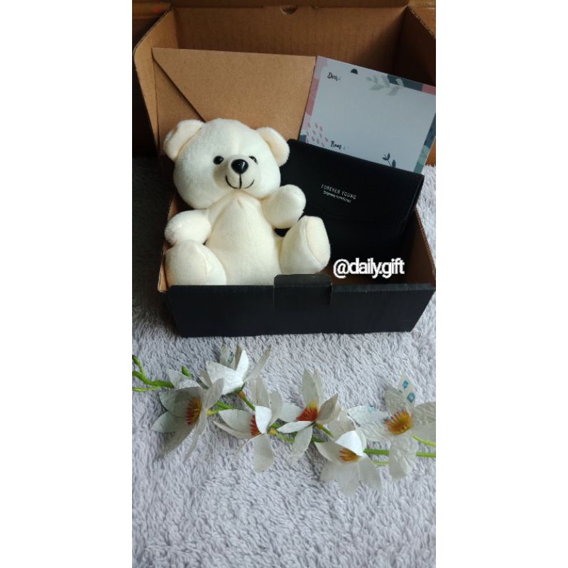 

Kado Ulang Tahun Murah / Kado Hemat / Kalo Ulang Tahun / Dompet / Boneka