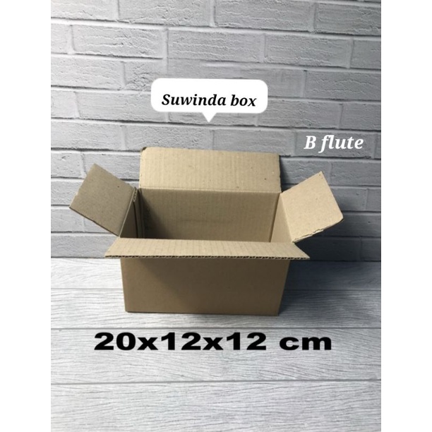 

Kardus karton uk. 20x12x12 cm Kotak Box ST untuk packing Souvenir -dll