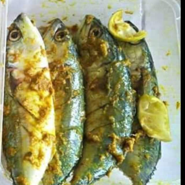 

Ikan kembung bumbu kuning praktiss