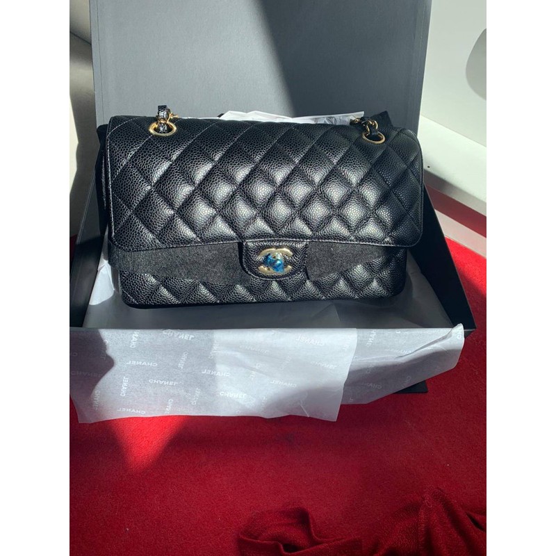 chanel classic flap medium black ghw
