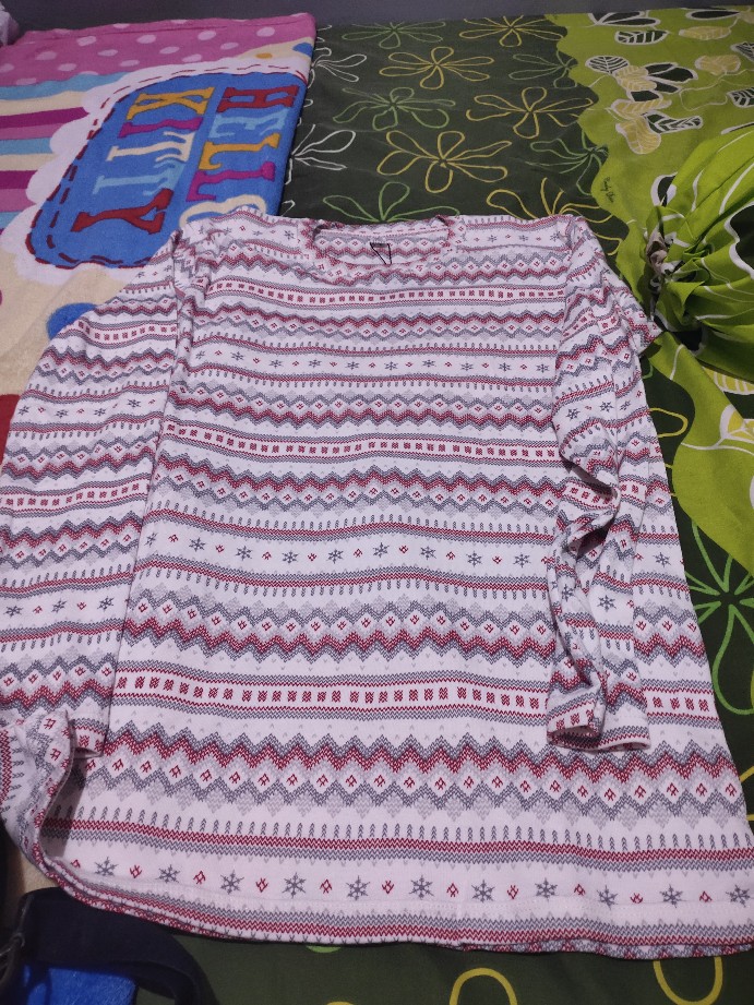 Kaos Motif Lengan Panjang Katun Waffle