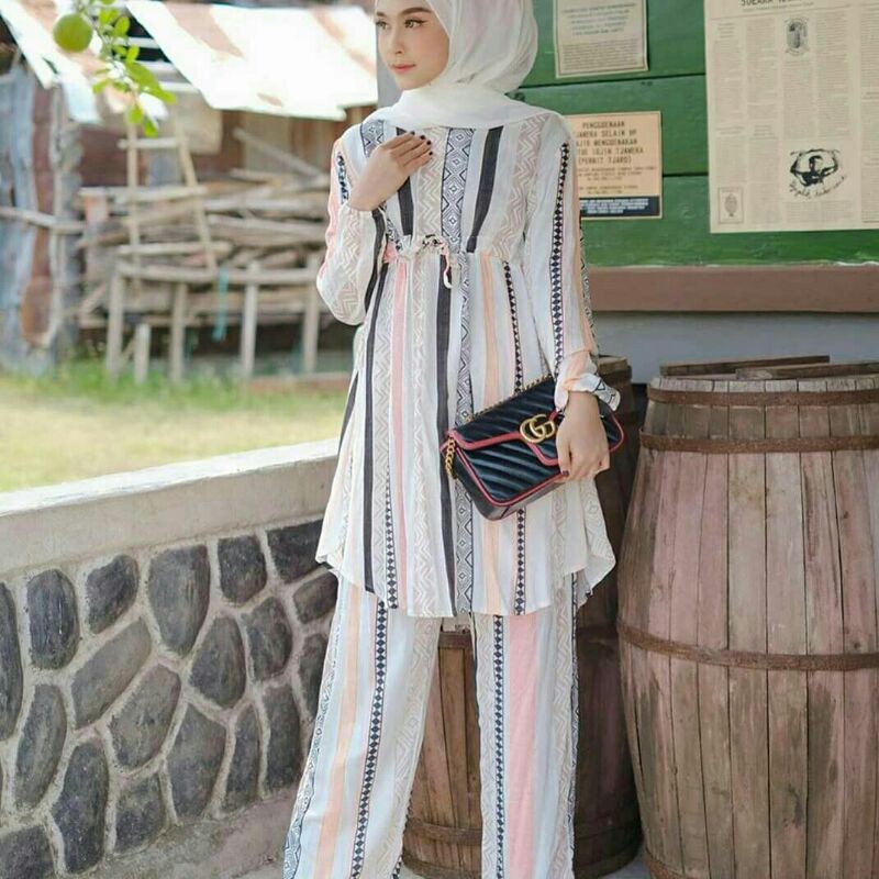 

Elvino Set White