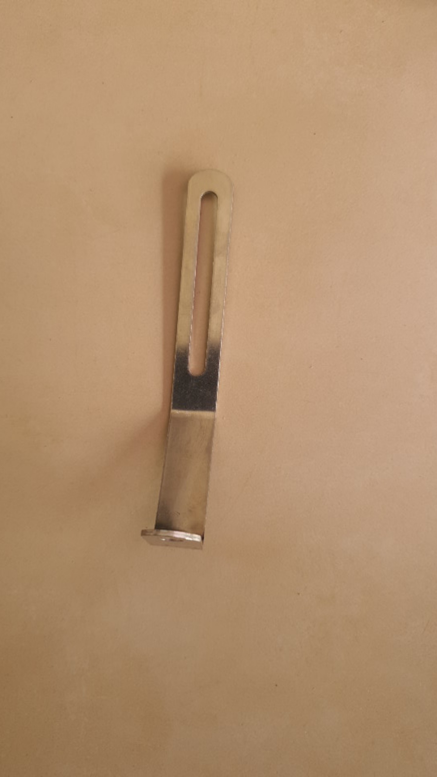 Klem Keranjang. Klem Rak Depan. Clamp Pannier Depan.