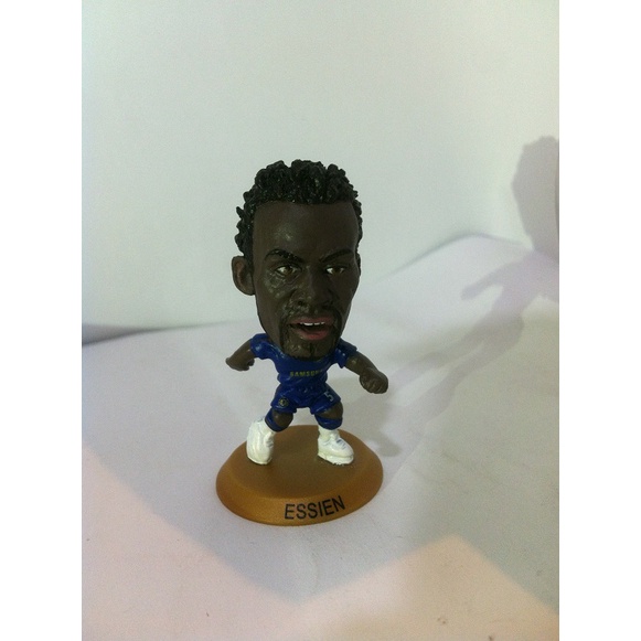 Soccerstarz. 2012-13 Chelsea - Michael Essien Home No. 5. Gold SOC012 by CREATIVE DISTRIBUTION LTD 2