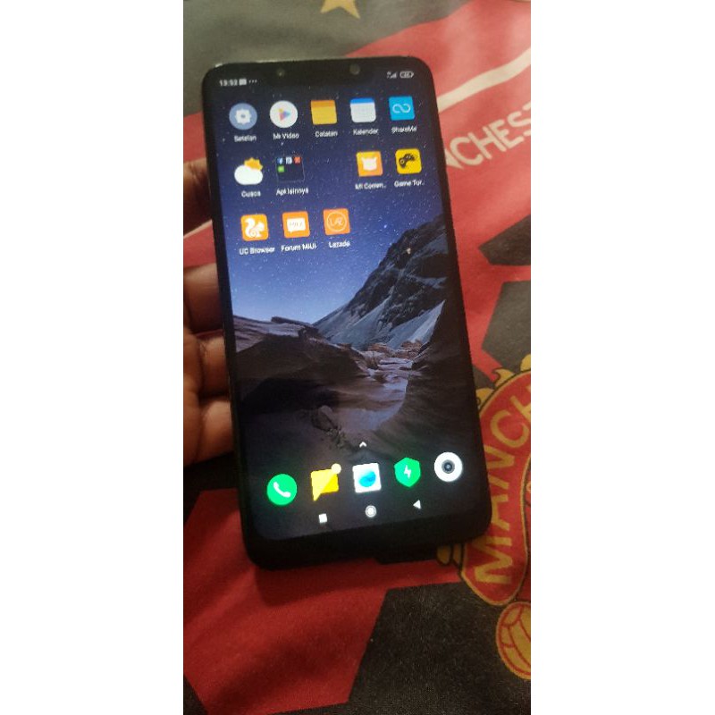pocophone  f1 6/128gb second original-1