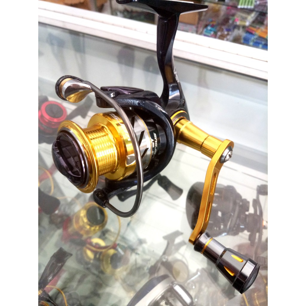Reel Spinning Versus Antares 2000 Reel Kuat Fishing reel
