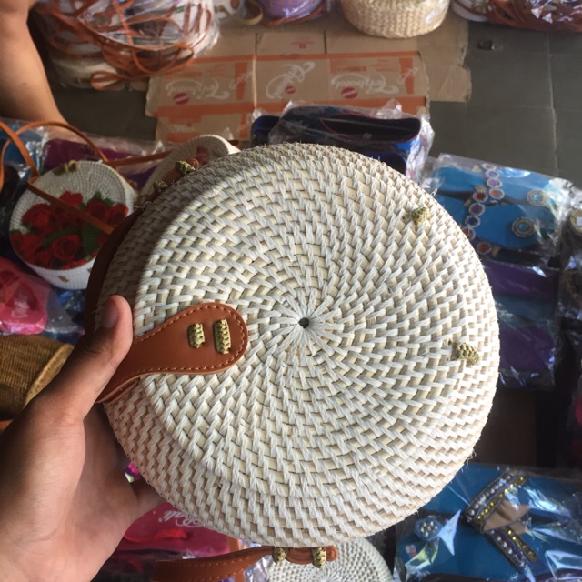 Tas rotan murah bali slempang hits lagi jaman