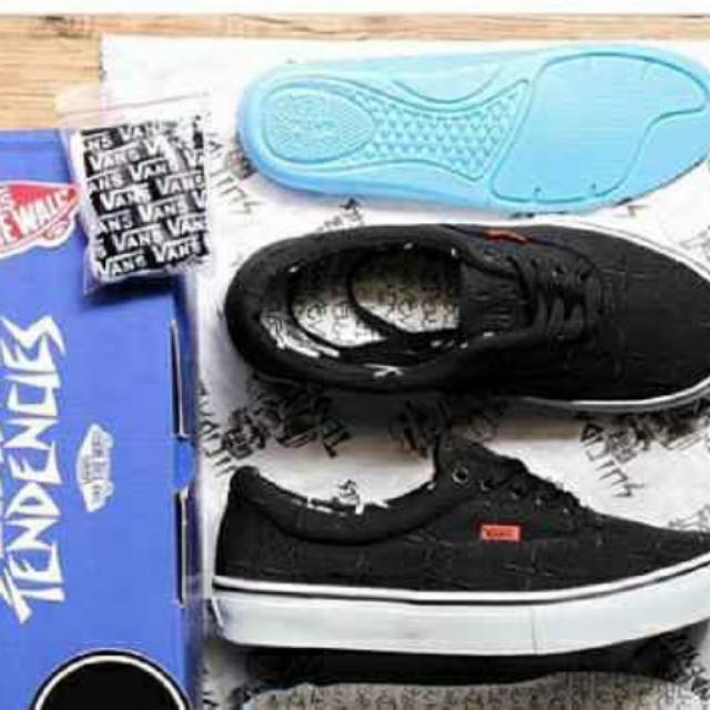 vans era suicidal tendencies