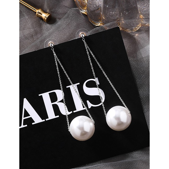 LRC Anting Tusuk Fashion Big Pearl Earrings F6246X