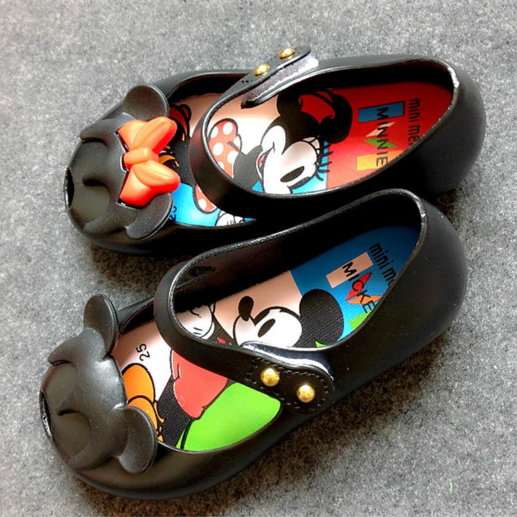 Sepatu Anak Perempuan Kategori IV