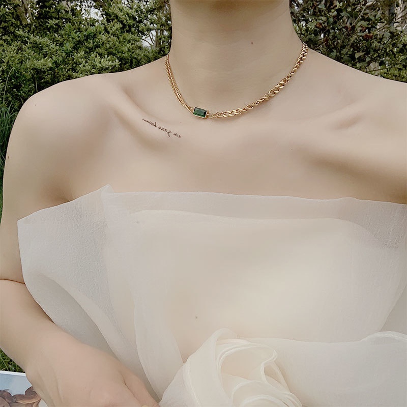 Kalung Bahan Titanium Steel Warna Emas Gaya Korea Untuk Wanita
