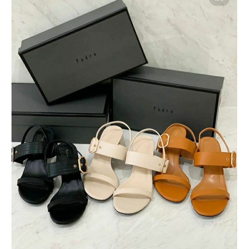 Pedro Buckle Detail Block Heels Sandal