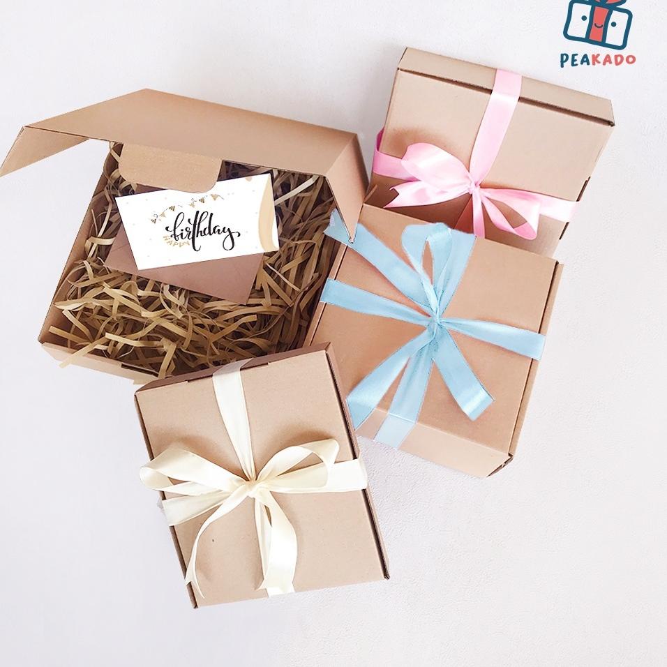 

56 Kotak Kado Gift Box Hadiah Ulang Tahun Bungkus Birthday Hampers Model Kardus Corrugated Pita dan Kartu Ucapan Cowok Cewek Bungkusan ☻➡ 56-ZZ