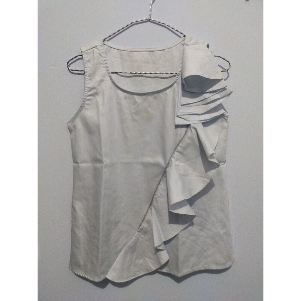 Preloved Tanktop Skyblue Renda