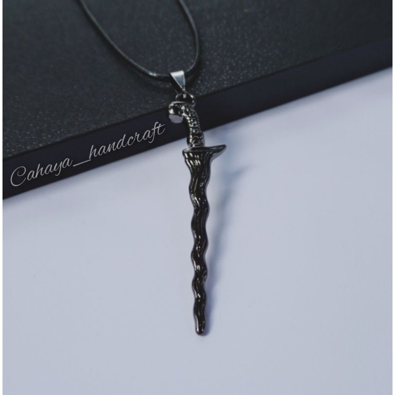 Kalung Keris Import Premium Black,Gold,Silver Tali Korea Mengkilat