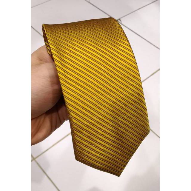 Dasi Exclusive Tyrone Doby Salur