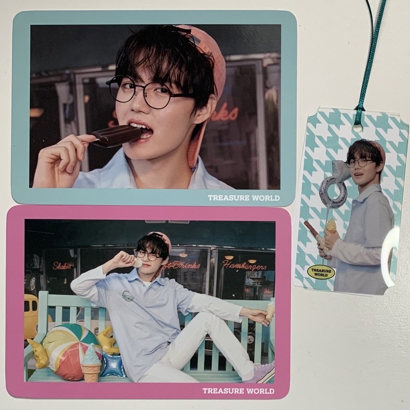 TREASURE World Photo Stand Bookmark Doyoung Tworld