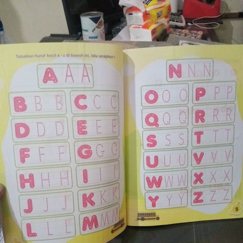 buku mengenal dan menulis abjad (19×27cm)