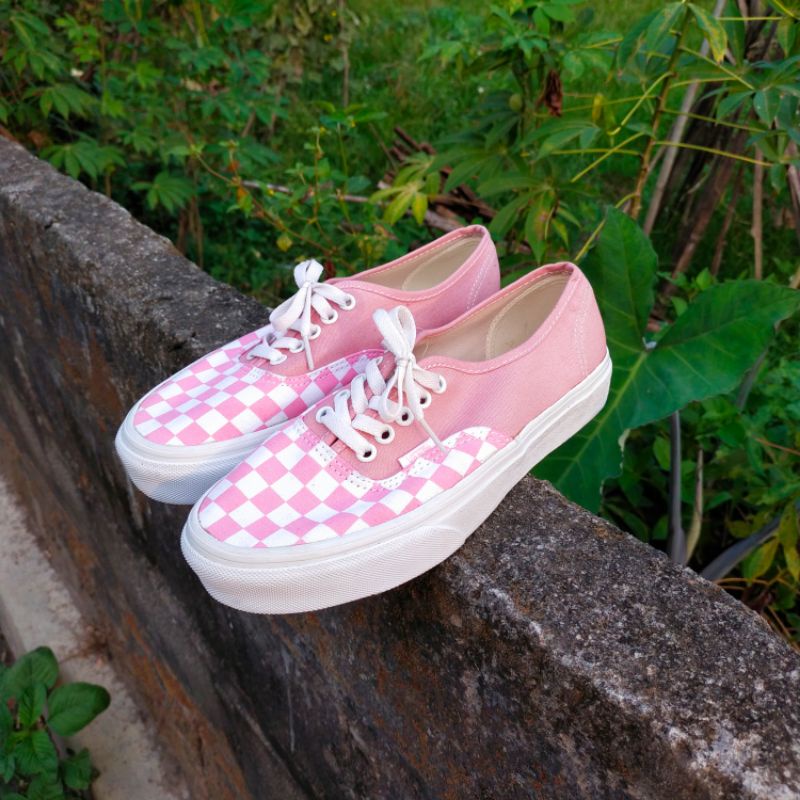 vans checkerboard pink