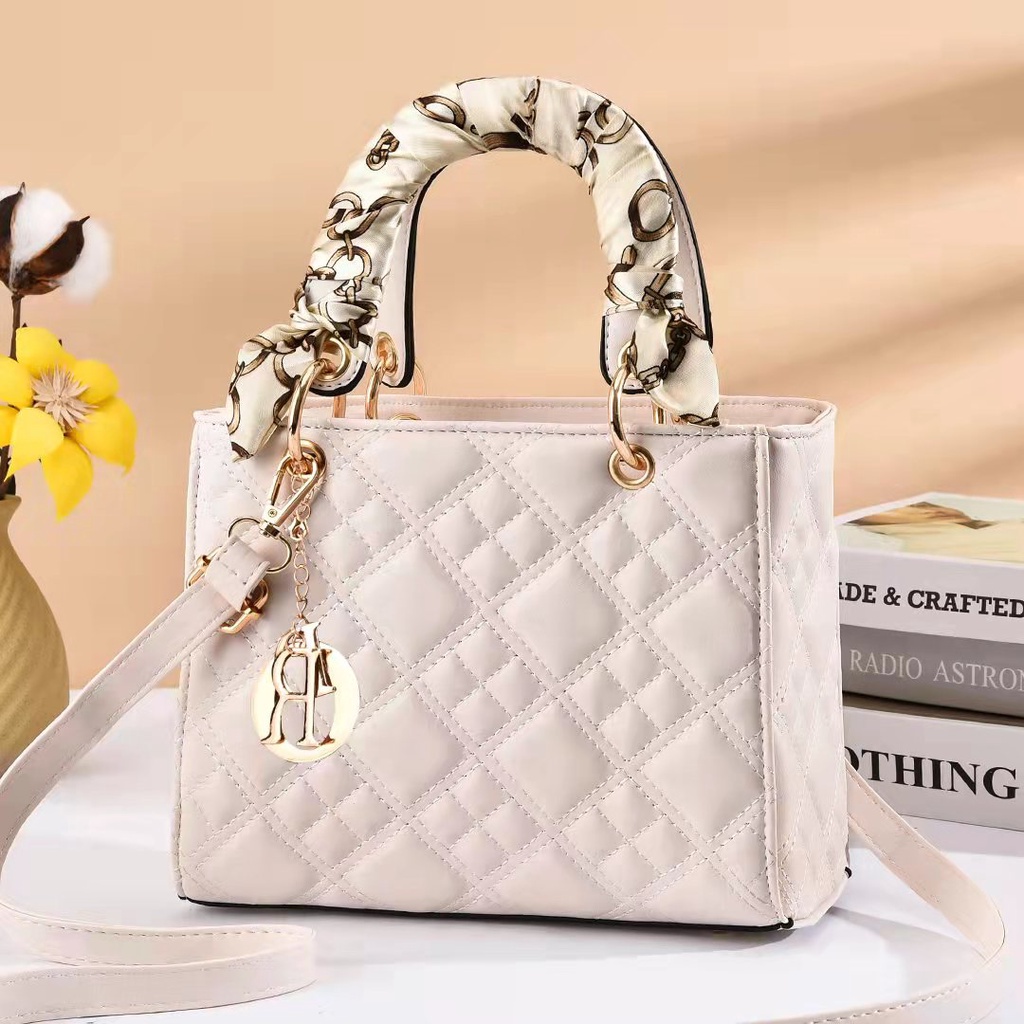 MV_Marvelouz MV137816 Tas Model HANDBAG Fashion Import Cantik Wanita(Talpan+syal) 1kg bisa 2 tas supplier tas import CR7816 BQ3567