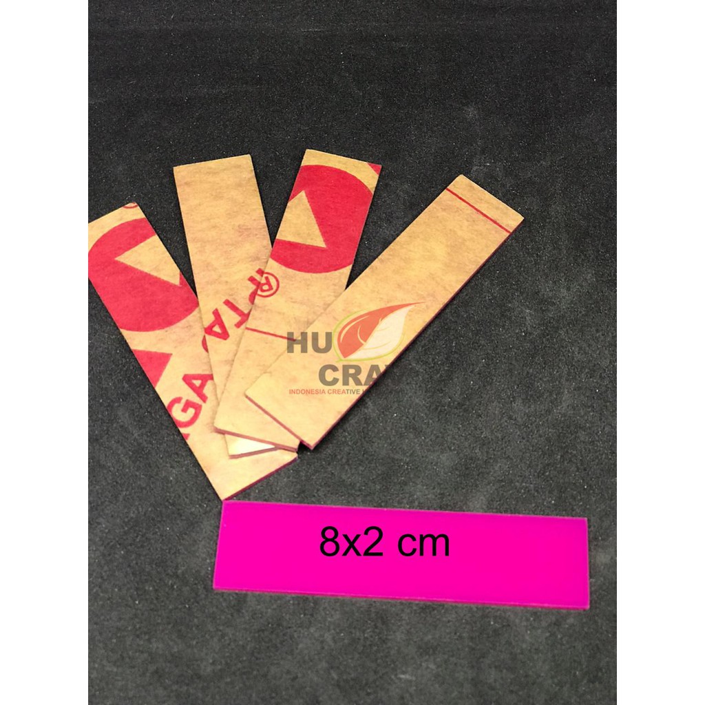 

AKRILIK NAME TAG / BAHAN PAPAN NAMA AKRILIK UK. 8 X 2 Cm,WARNA MAGENTA