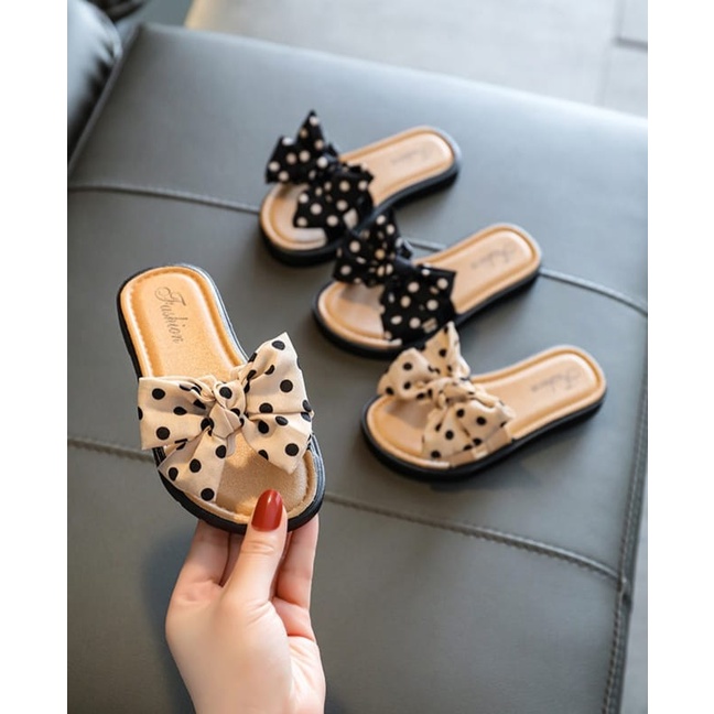 TOPGROSIR LV0132 Sandal Flat Anak Perempuan Motif Pita Polkadot Karet Lentur