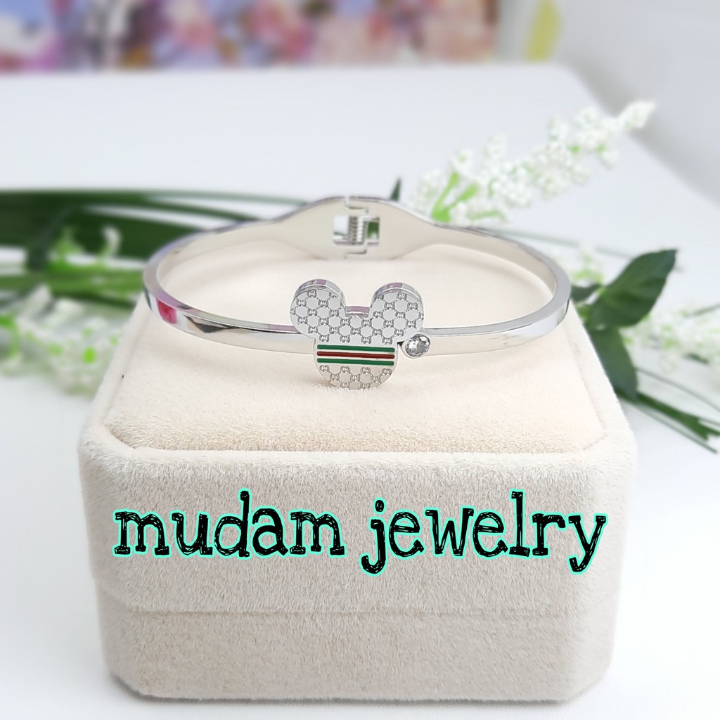 Gelang Bangle Titanium Gc Bentuk Mickey Simpel Tersedia Warna Rose Gold dan Silver