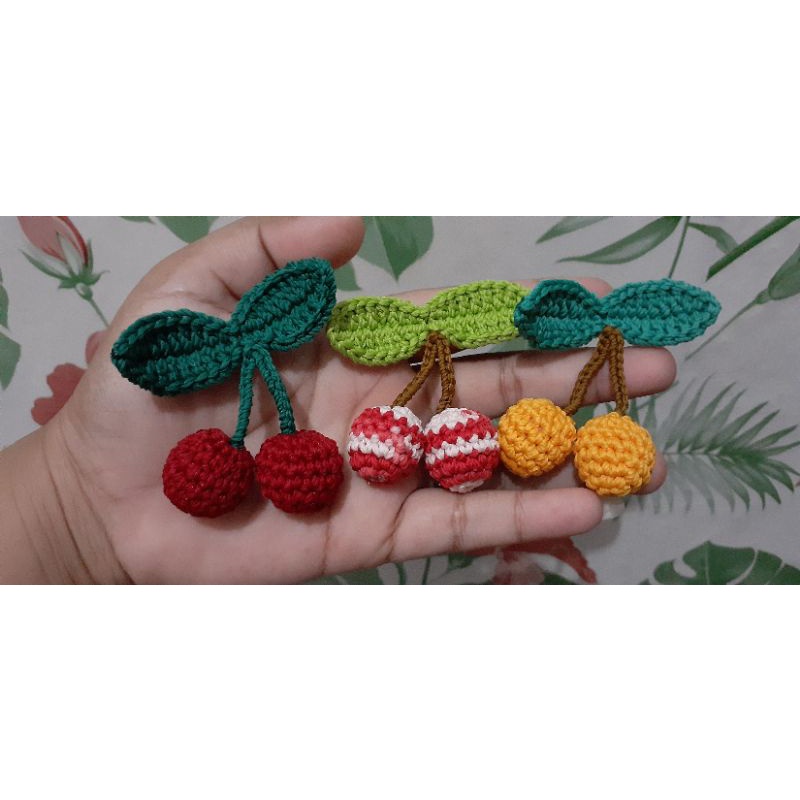 Aplikasi buah cherry/buah ceri rajut