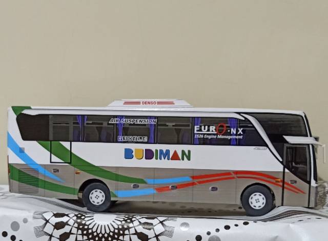 Miniatur Bus bis / mainan bus bis  Budiman shd