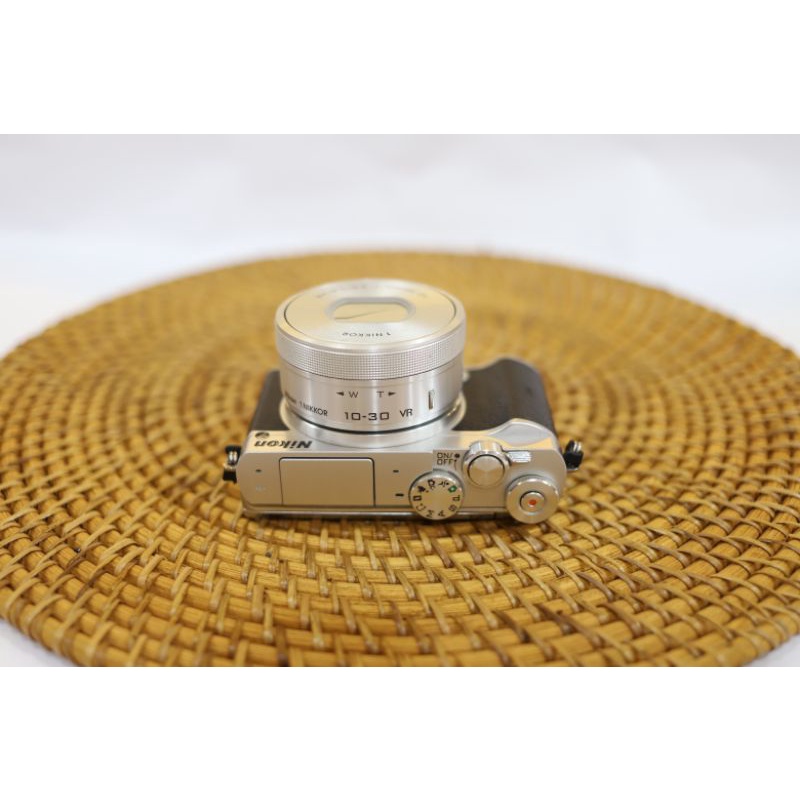 NIKON J5 LIKE NEW/SEPERTI BARU TERMURAH-4