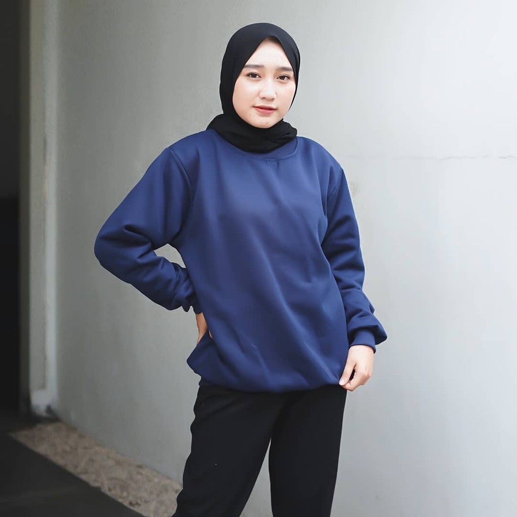 CREWNECK SWEATER Sweter Polos Wanita polosku.id