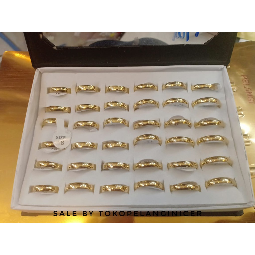 Cincin Titanium Pria Wanita Slim Stainless Stell Cincin Couple Anti Karat Tokopelanginicer