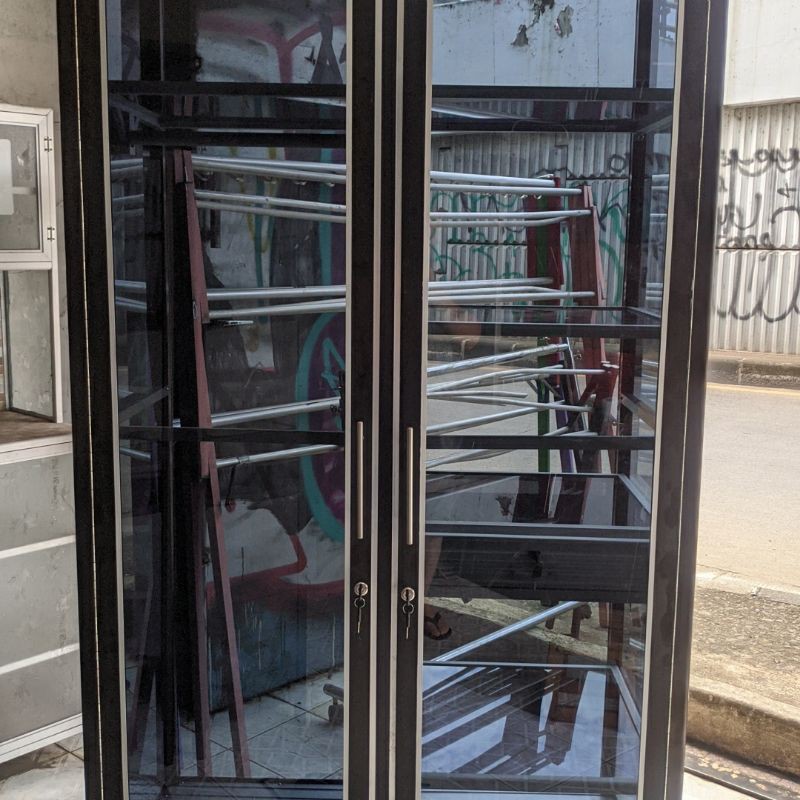 Lemari Pakaian 2 Pintu Alumunium Coklat