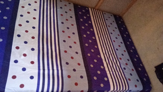 Sprei  140 X 200 Sampai 180 X 200 : 64 Ribu - 70 Ribu ( B 2 + G 2 )