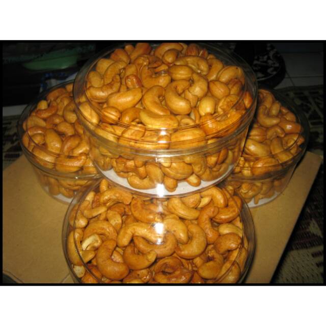 

kacang mede goreng