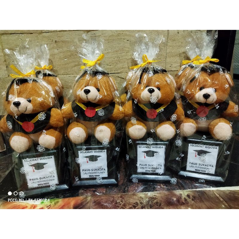 thropy piala boneka bear wisuda || kado hadiah wisuda || hadiah perpisahan anak TK Paud || boneka be