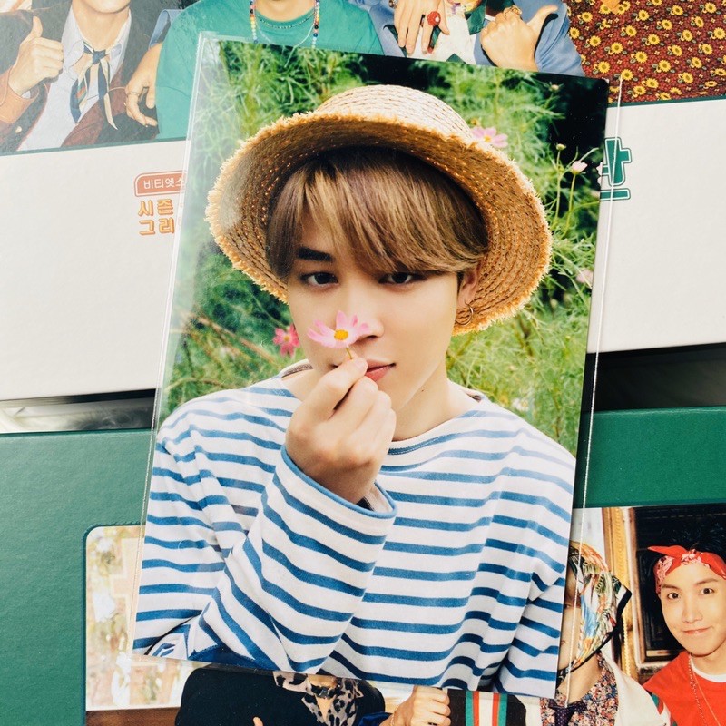 4x6 Photo Random BTS Seasons Greetings 2021