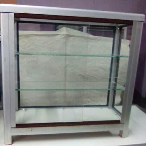 

Etalase Rokok Mini Size 081