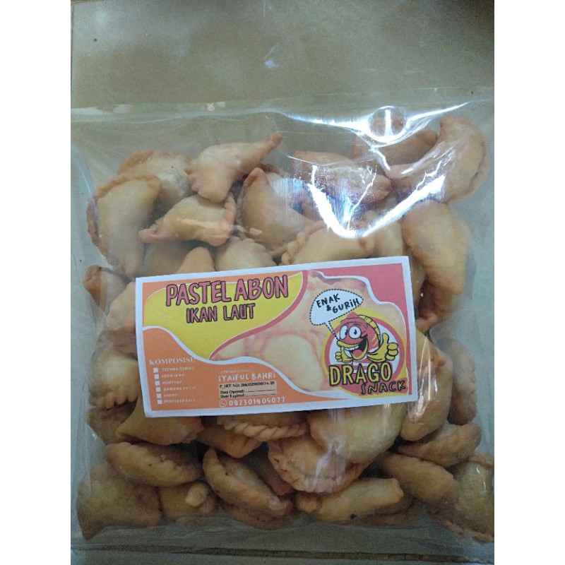 

Pastel Mini isi Abon Ikan Laut makanan Khas Sumenep Madura