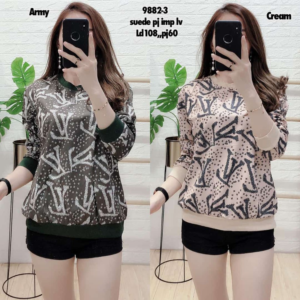 ATASAN KAOS PREMIUM IMPORT BAJU OBLONG SUEDE LENGAN PANJANG LV KAOS WANITA IMPORT MURAH 9882-3
