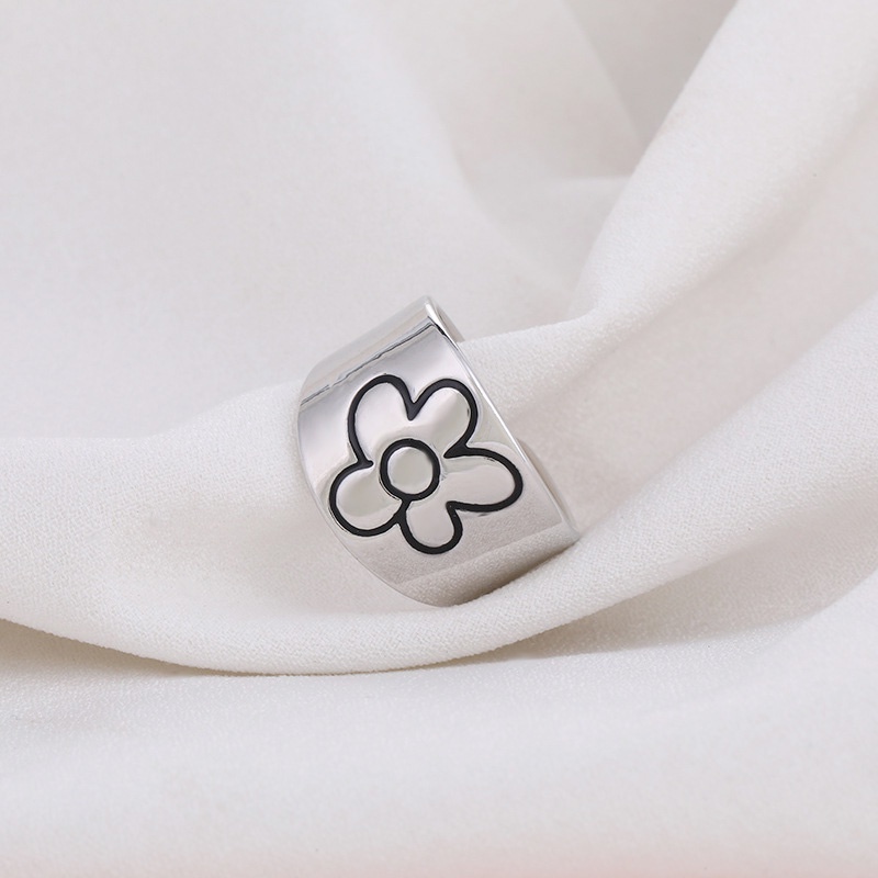 Cincin Model Terbuka Desain Bunga Daisy Kecil Gaya Simple Kreatif Untuk Wanita