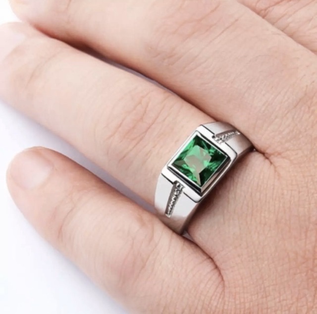 Cincin Perak Kristal Zamrud Cuting Mewah Green Emerald Sterling Silver Simple Elegan Minimalis