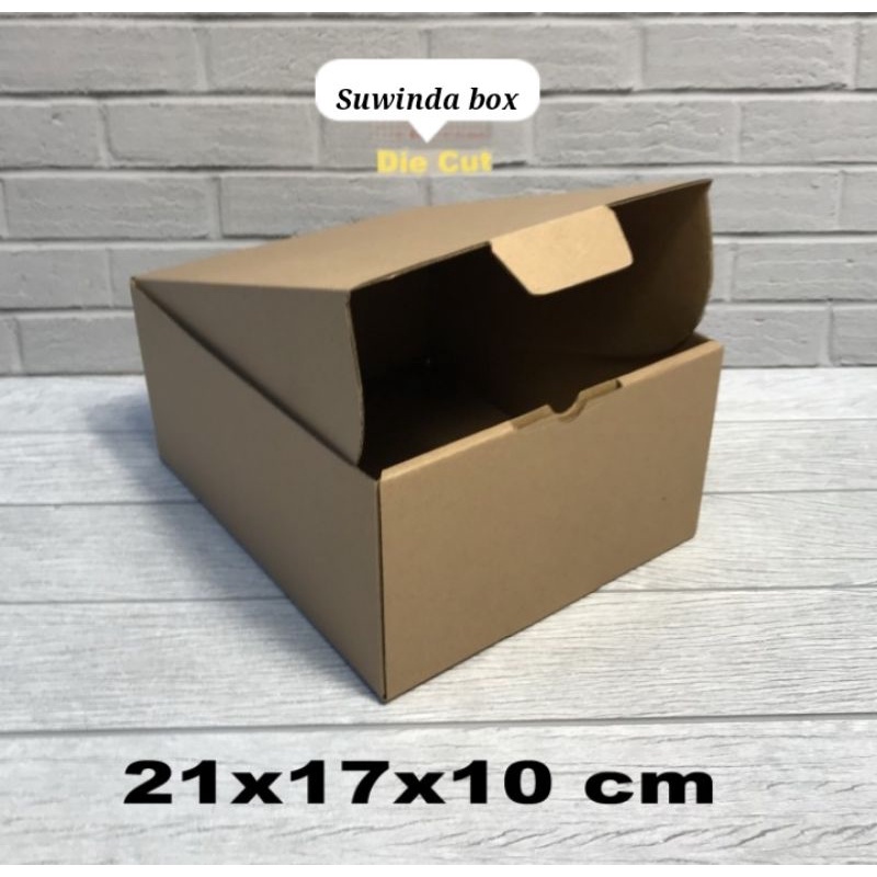 

Kardus uk. 21x17x10 cm.... box karton model pizza untuk aksesoris-dll