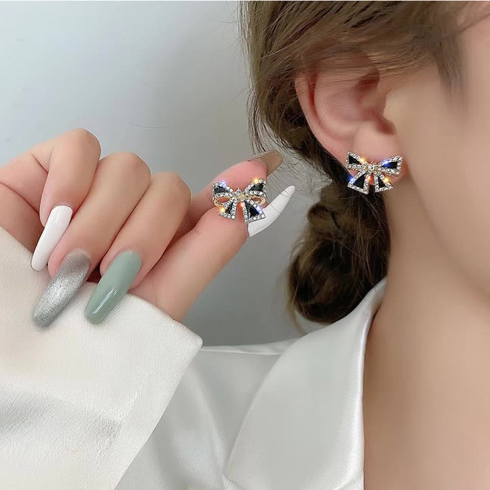 1 Pasang Anting Tusuk Sterling Silver 925 Desain Pita Hias Berlian Hitam Gaya Korea Untuk Wanita