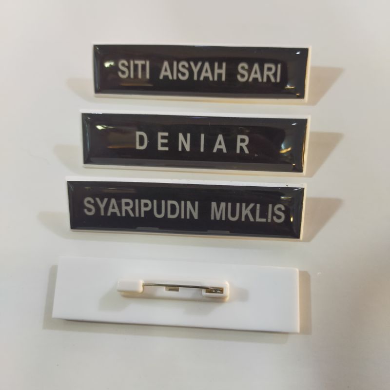 

Name tag/nama peniti dilapis fiberglass